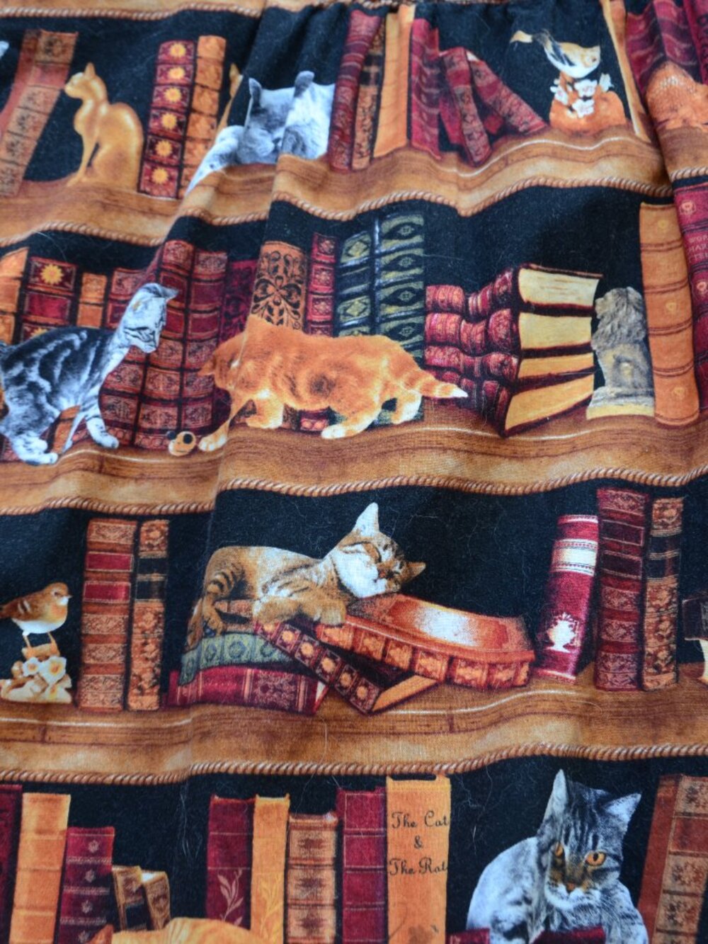 Retrolicious Cats in the Library A-line Skirt Size S - Picture 5 of 14